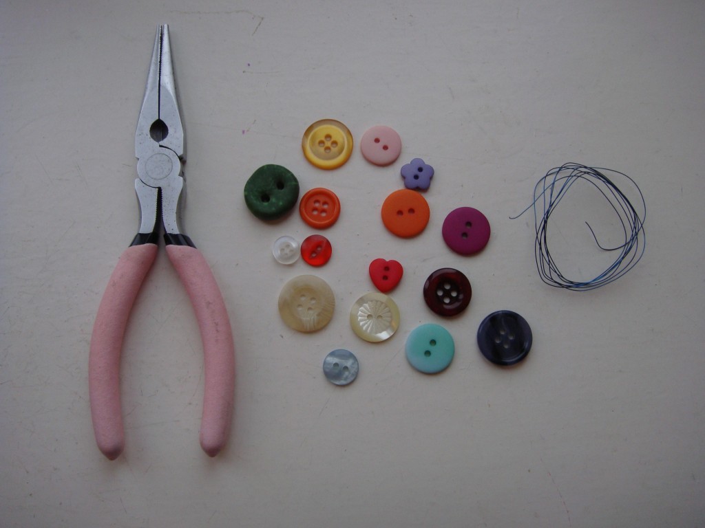 requirements for button garland